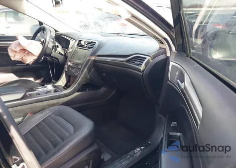 2018 Ford Fusion Se z USA, uszkodzony, nr VIN 3FA6P0HD0JR252027